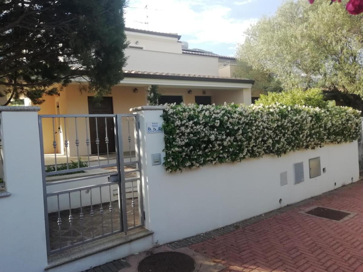 Casa Vacanze Villa Rosa Cala Gonone Bagian luar foto