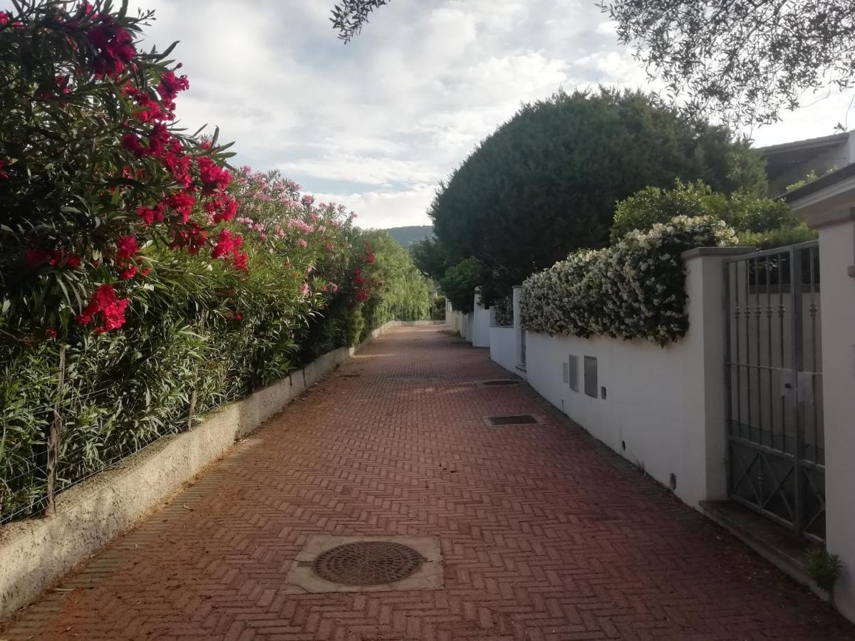 Casa Vacanze Villa Rosa Cala Gonone Bagian luar foto